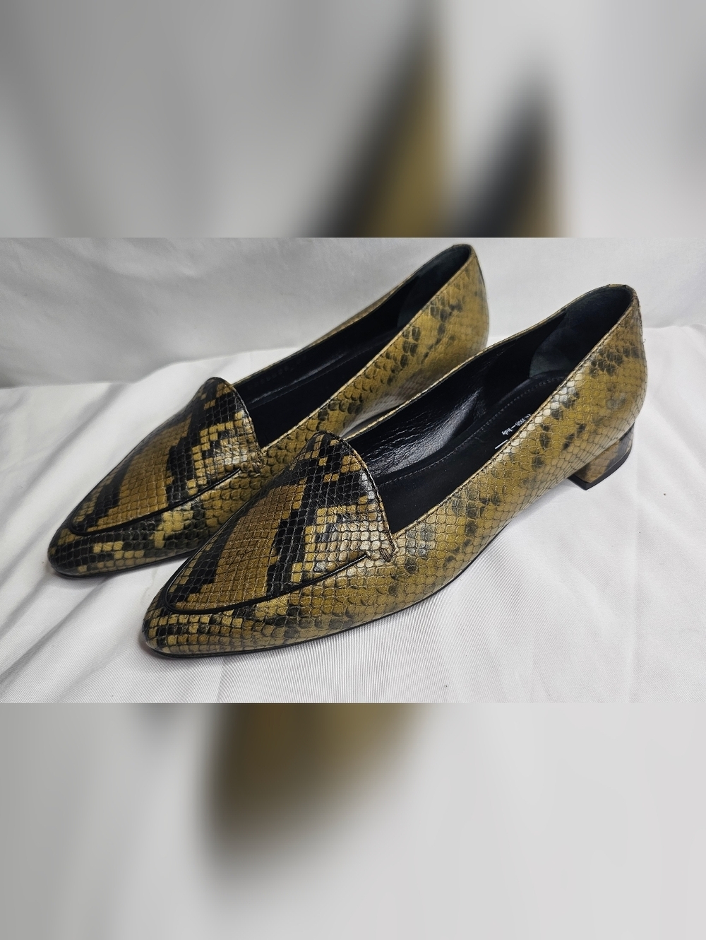 AGL Snake Print Leather Pointed Toe Flats Size 39 Italian Luxury Loafers Olive